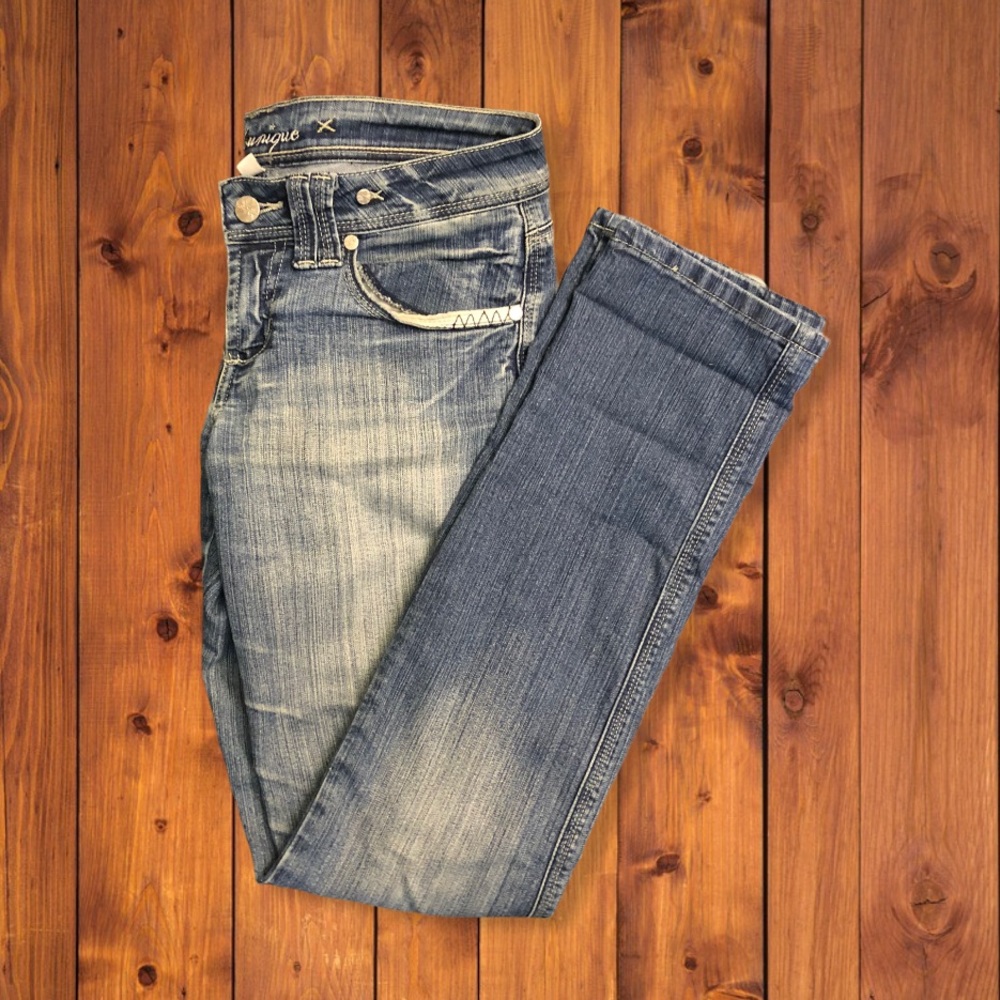 Younique Women’s Straight Leg Jeans Size 5 Juniors